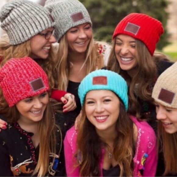 Love Your Melon OS Red Blue White Chunky Knit Slouchy Beanie Hat main image 4